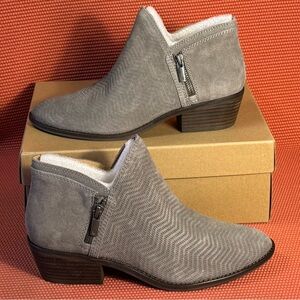 Lucky Brand Women’s Titanium Fhuna Ankle Side Zip Booties Size 8 New